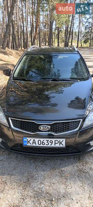 Универсал Kia Ceed 2010 в Киеве