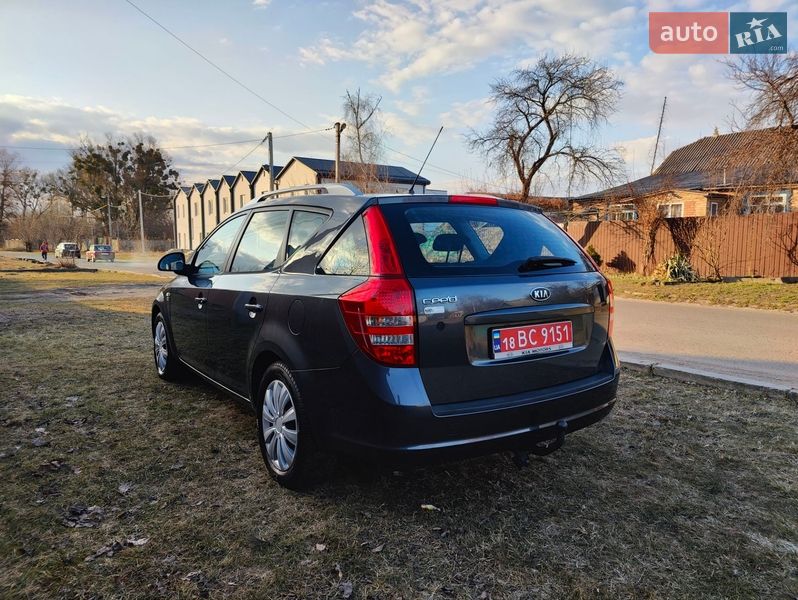 Универсал Kia Ceed 2009 в Киеве