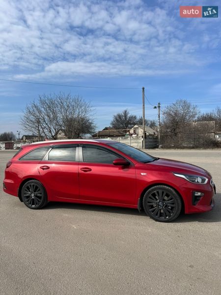Универсал Kia Ceed 2018 в Днепре