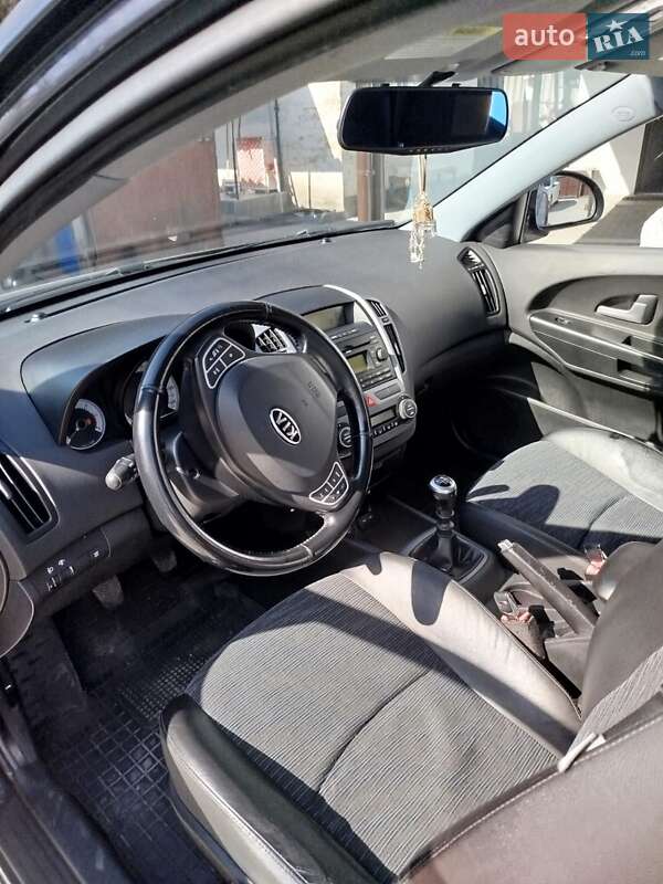 Универсал Kia Ceed 2007 в Умани