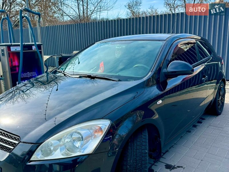 Хэтчбек Kia Ceed 2008 в Днепре