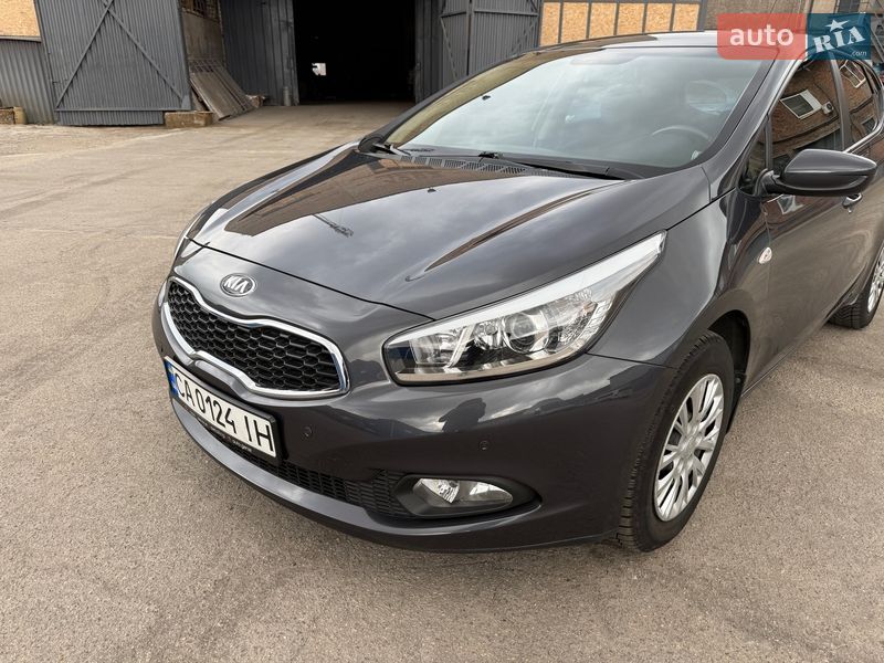 Хетчбек Kia Ceed 2013 в Запоріжжі фото 3 Хетчбек Kia Ceed 2013 в Запоріжжі