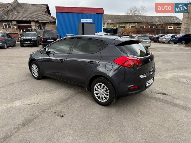 Хетчбек Kia Ceed 2013 в Запоріжжі фото 26 Хетчбек Kia Ceed 2013 в Запоріжжі