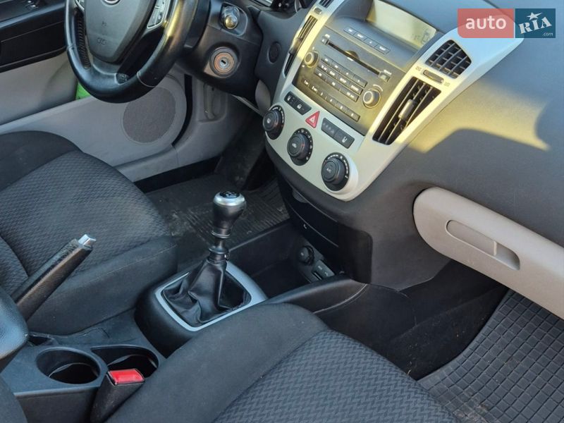 Универсал Kia Ceed 2008 в Полтаве