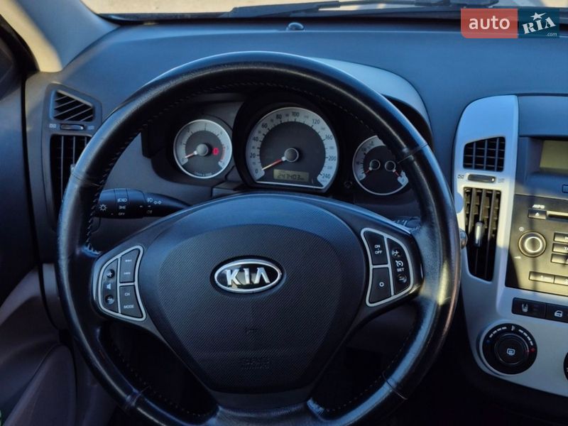 Универсал Kia Ceed 2008 в Полтаве