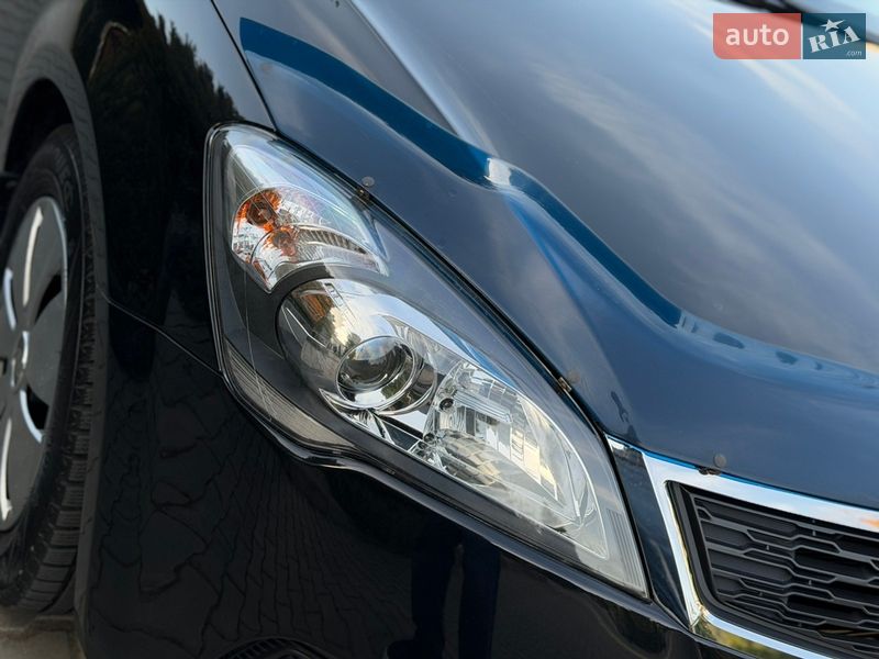 Універсал Kia Ceed 2012 в Одесі фото 16 Універсал Kia Ceed 2012 в Одесі