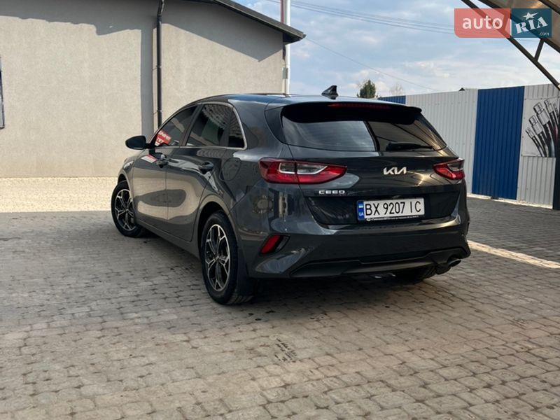 Хэтчбек Kia Ceed 2022 в Чемеровцах