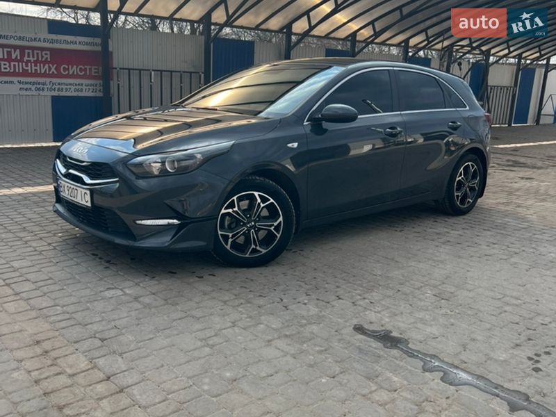Хэтчбек Kia Ceed 2022 в Чемеровцах
