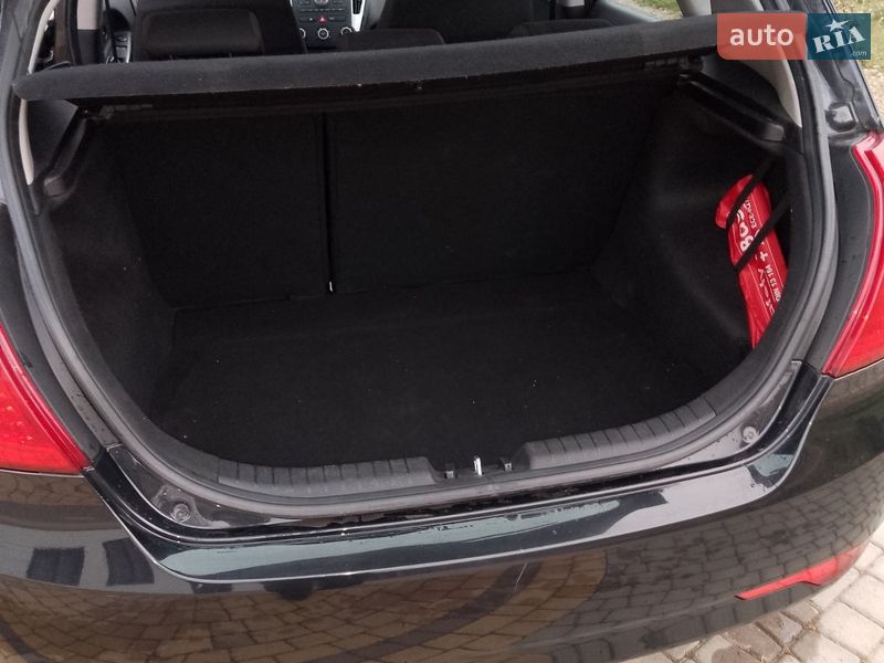 Хэтчбек Kia Ceed 2012 в Коломые фото 11 Хэтчбек Kia Ceed 2012 в Коломые