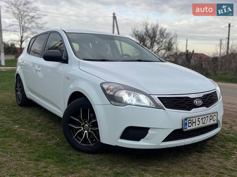 Хэтчбек Kia Ceed 2012 в Одессе фото 3 Хэтчбек Kia Ceed 2012 в Одессе