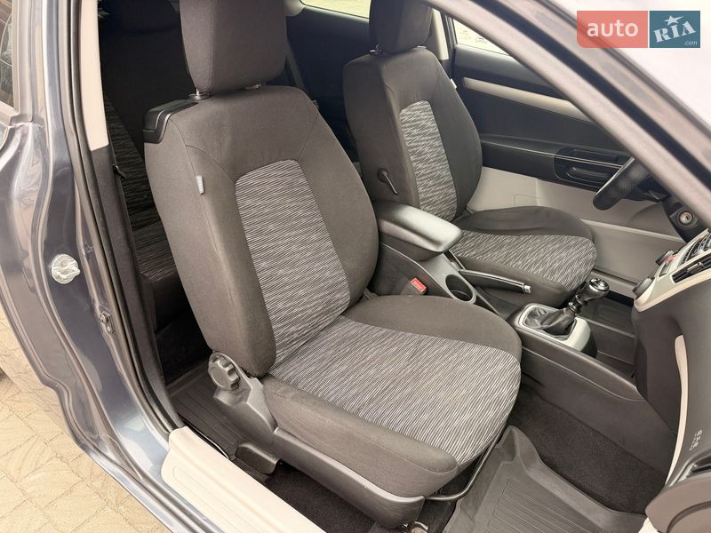 Хетчбек Kia Ceed 2008 в Дніпрі