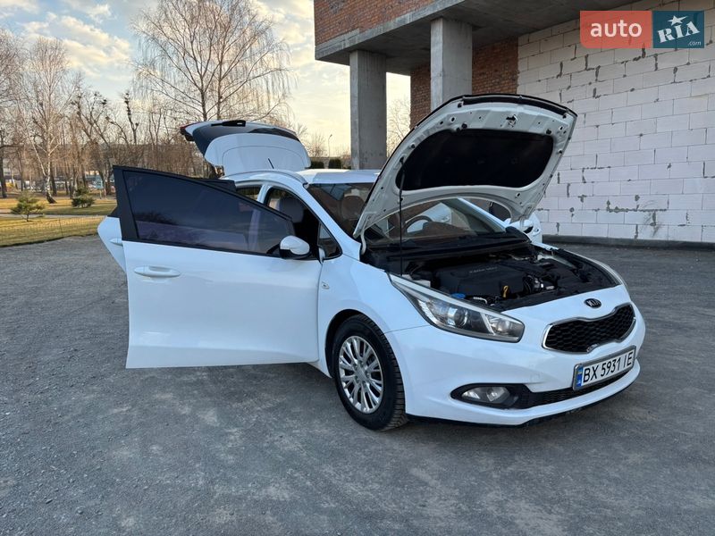 Универсал Kia Ceed 2015 в Хмельницком