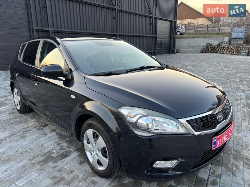 Хетчбек Kia Ceed 2011 в Хоролі