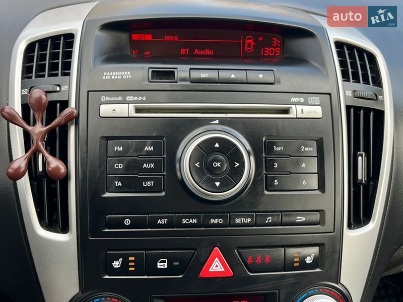 Универсал Kia Ceed 2011 в Киеве фото 7 Универсал Kia Ceed 2011 в Киеве