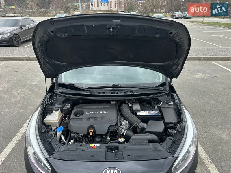 Хэтчбек Kia Ceed 2016 в Киеве
