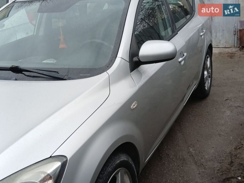 Универсал Kia Ceed 2012 в Киеве фото 2 Универсал Kia Ceed 2012 в Киеве