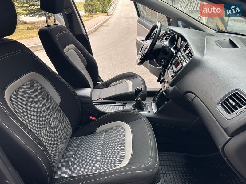 Хэтчбек Kia Ceed 2013 в Киеве фото 25 Хэтчбек Kia Ceed 2013 в Киеве
