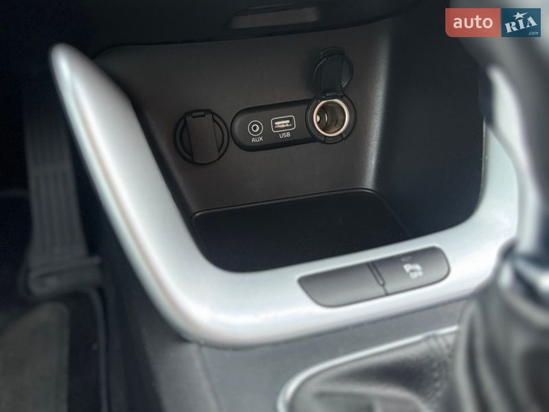 Универсал Kia Ceed 2017 в Луцке