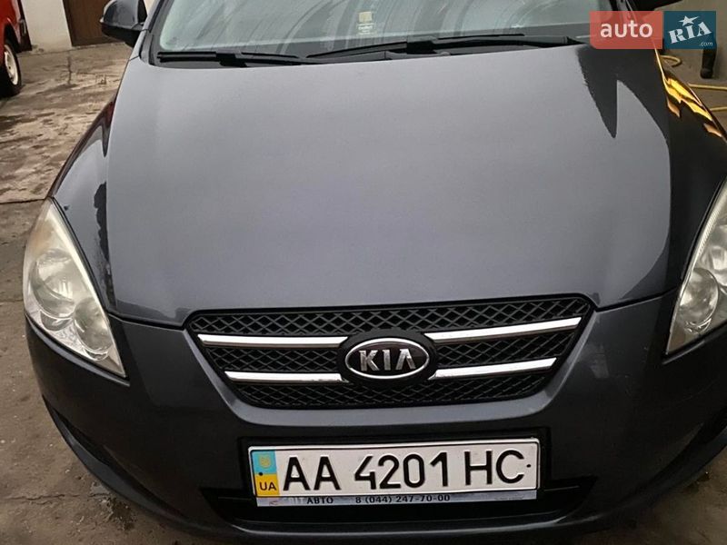 Хэтчбек Kia Ceed 2008 в Тлумаче