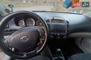 Хетчбек Kia Ceed 2007 в Рівному фото 9 Хетчбек Kia Ceed 2007 в Рівному