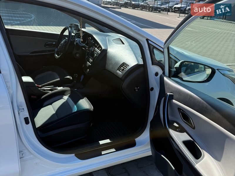 Хэтчбек Kia Ceed 2016 в Крюковщине