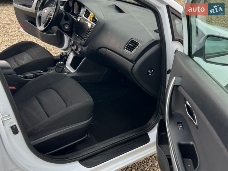 Хетчбек Kia Ceed 2014 в Калуші