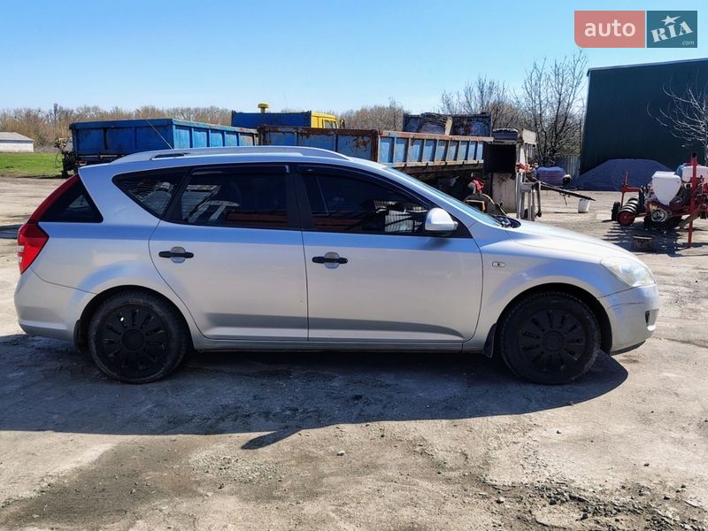 Универсал Kia Ceed 2008 в Кагарлыке