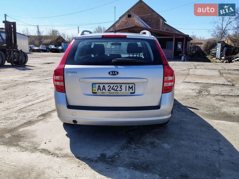 Универсал Kia Ceed 2008 в Кагарлыке