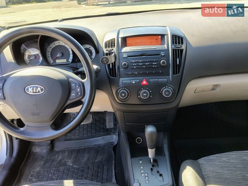 Универсал Kia Ceed 2008 в Кагарлыке