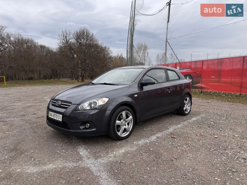 Хэтчбек Kia Ceed 2009 в Киеве фото Хэтчбек Kia Ceed 2009 в Киеве