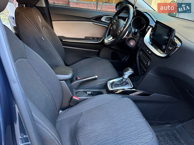 Универсал Kia Ceed 2020 в Киеве