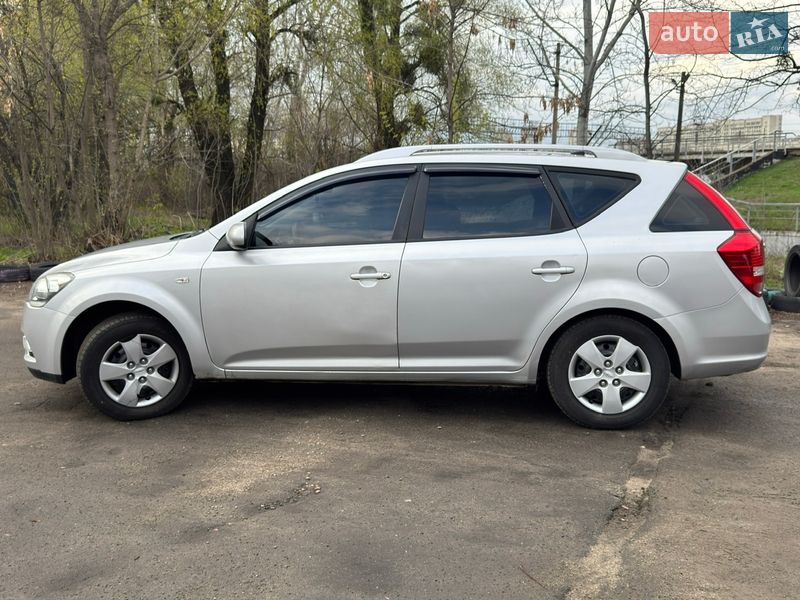 Універсал Kia Ceed 2010 в Києві