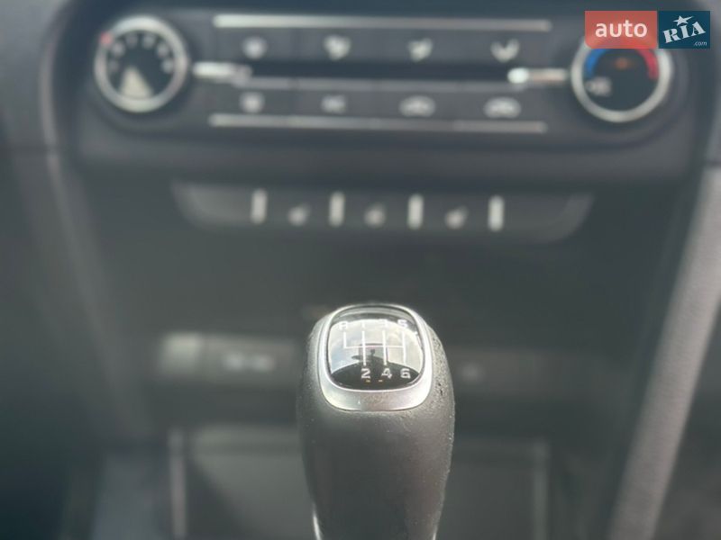 Хетчбек Kia Ceed 2019 в Києві фото 15 Хетчбек Kia Ceed 2019 в Києві