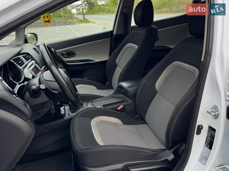 Хэтчбек Kia Ceed 2013 в Ужгороде