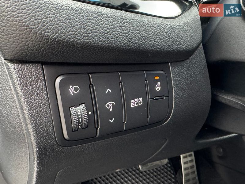 Хэтчбек Kia Ceed 2013 в Ужгороде