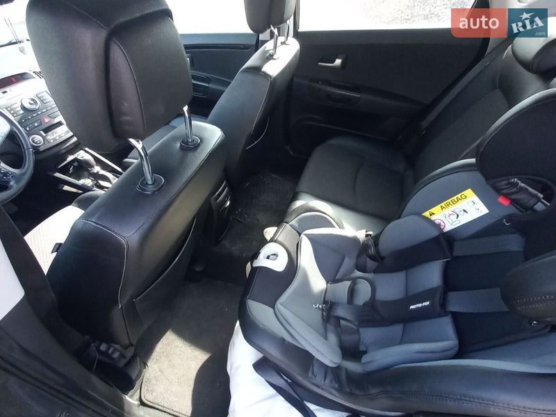 Універсал Kia Ceed 2011 в Костопілі