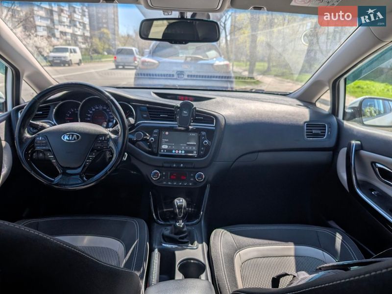 Хэтчбек Kia Ceed 2017 в Киеве фото 6 Хэтчбек Kia Ceed 2017 в Киеве