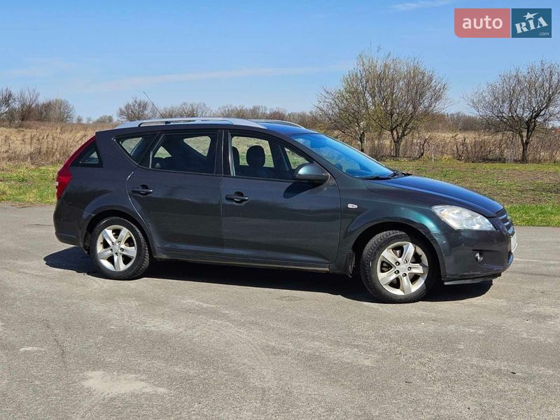 Универсал Kia Ceed 2008 в Обухове