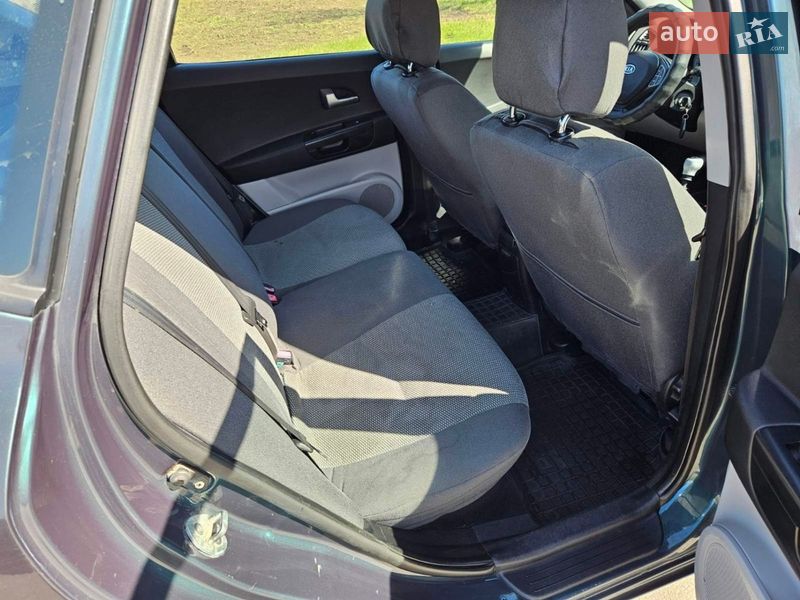 Универсал Kia Ceed 2008 в Обухове