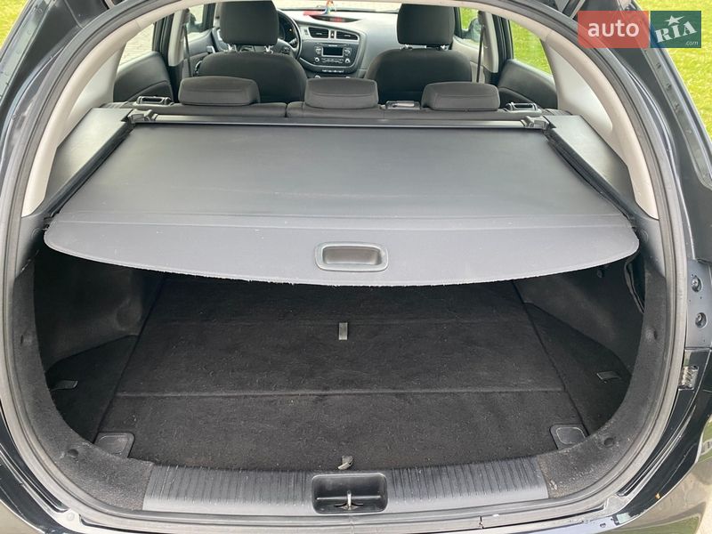 Универсал Kia Ceed 2013 в Сокале