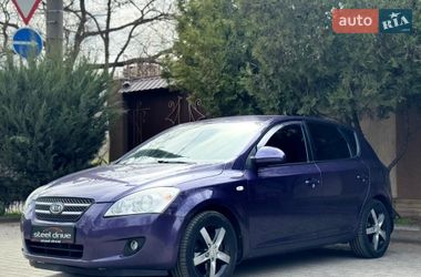 Хэтчбек Kia Ceed 2007 в Николаеве