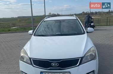Универсал Kia Ceed 2012 в Горохове