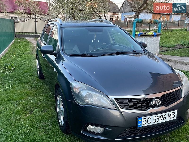 Універсал Kia Ceed 2010 в Львові