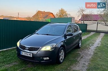 Універсал Kia Ceed 2010 в Львові