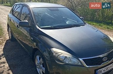 Хетчбек Kia Ceed 2009 в Рівному