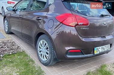 Хэтчбек Kia Ceed 2013 в Львове