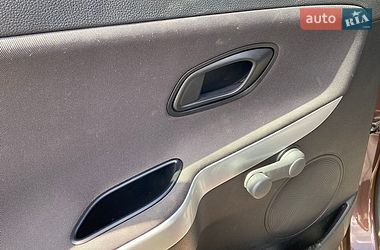 Хэтчбек Kia Ceed 2013 в Львове