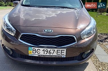 Хэтчбек Kia Ceed 2013 в Львове