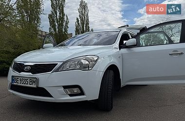 Универсал Kia Ceed 2010 в Николаеве