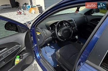 Универсал Kia Ceed 2007 в Горохове